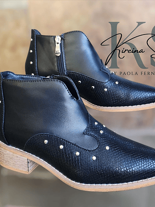 CAMPERO BLACK TACHAS