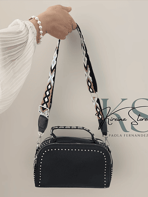 BANDOLERA NEGRA TACHAS