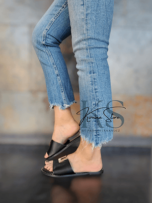 SANDALIA BLACK