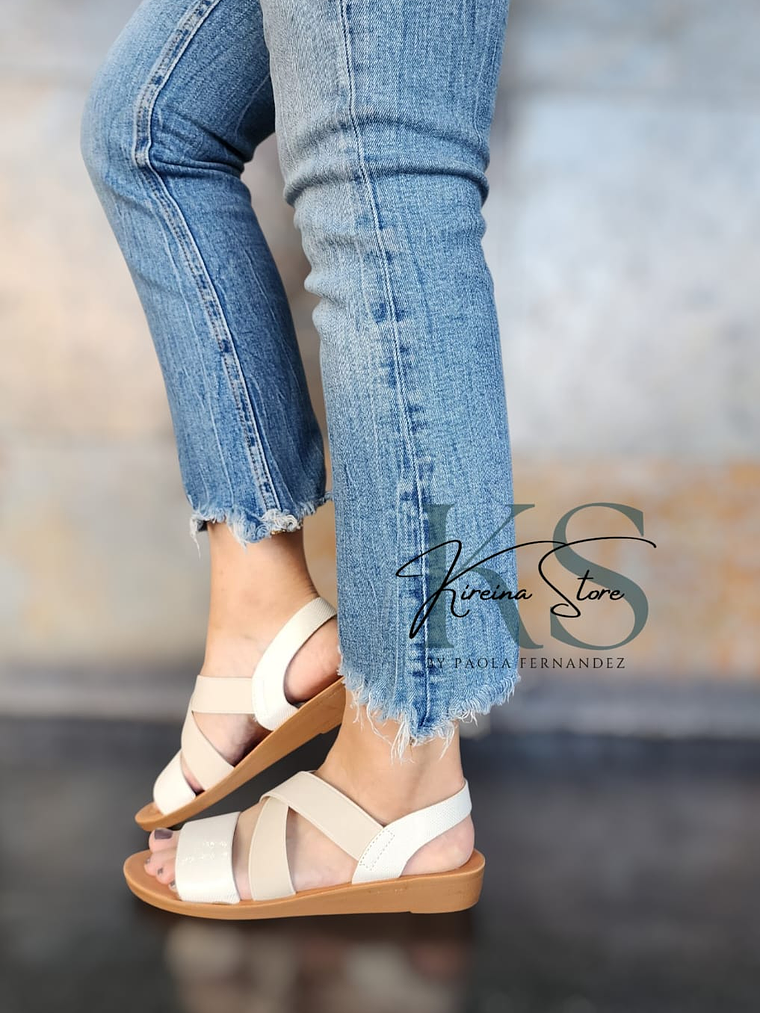 SANDALIA BLANCA/BEIGE (CON ELÁSTICO) 2
