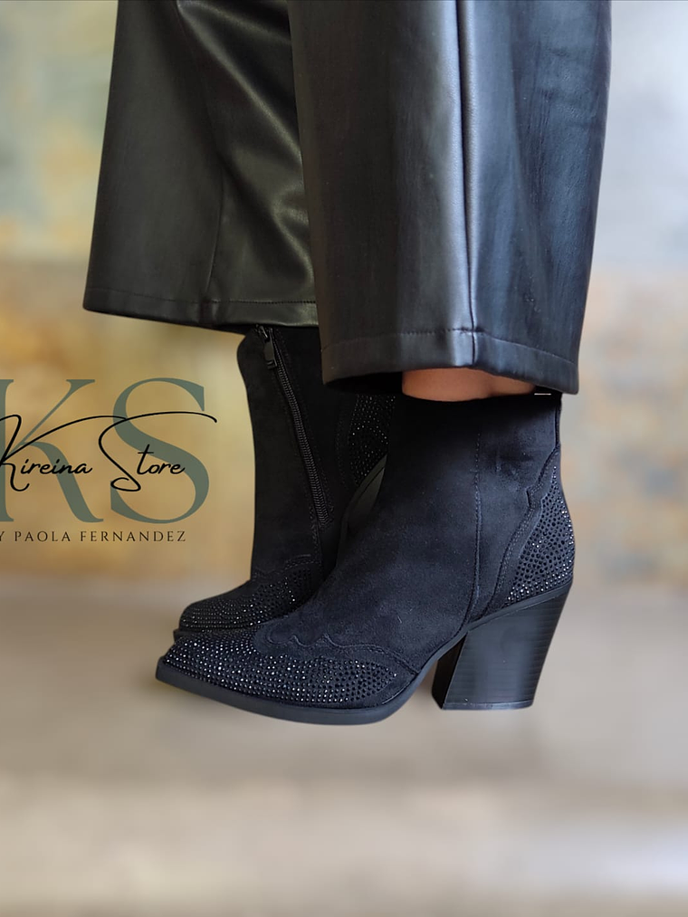 BOTÍN NEGRO BRILLO 1