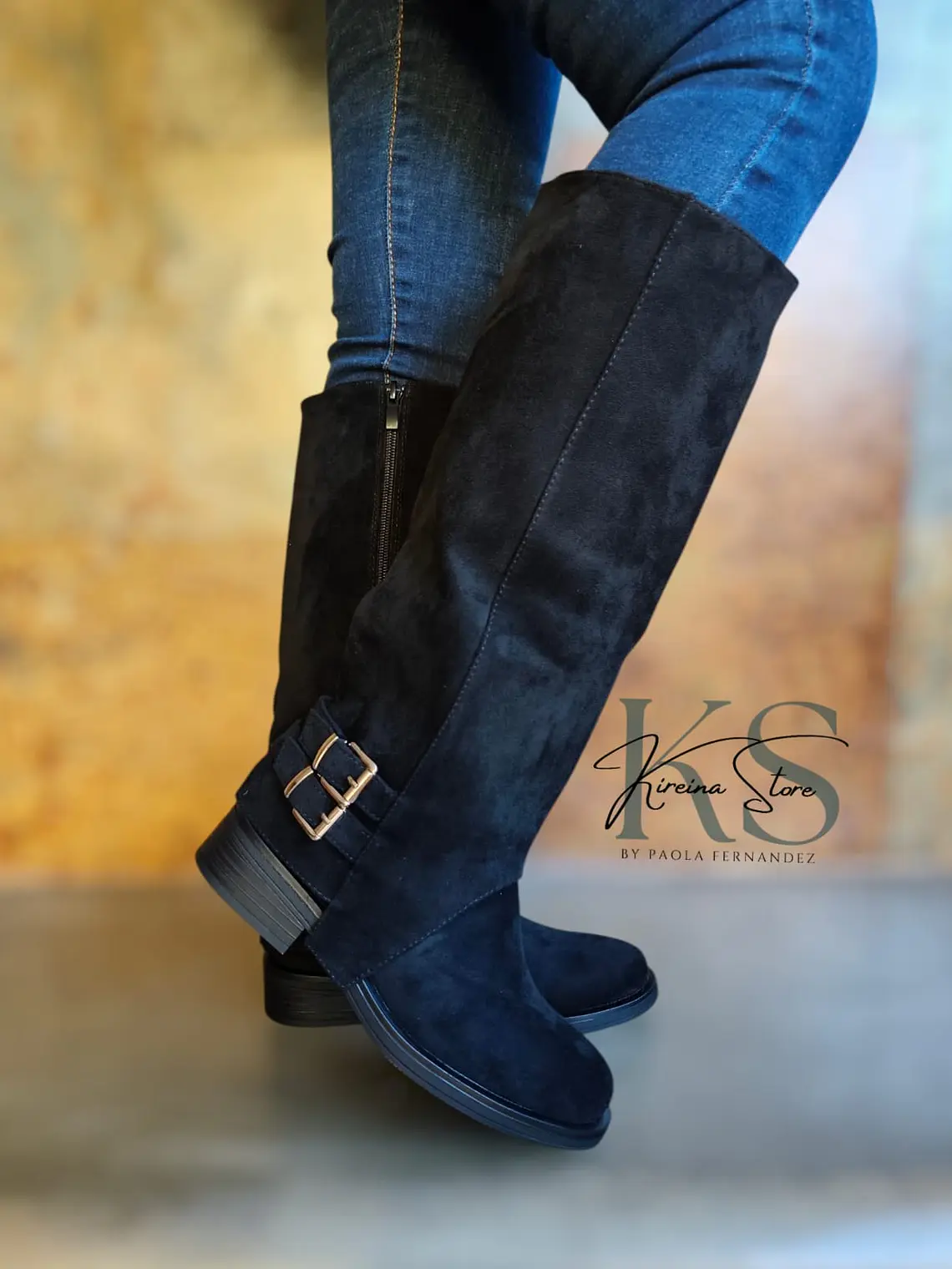 BOTA NEGRA LARGA CORTINA 2