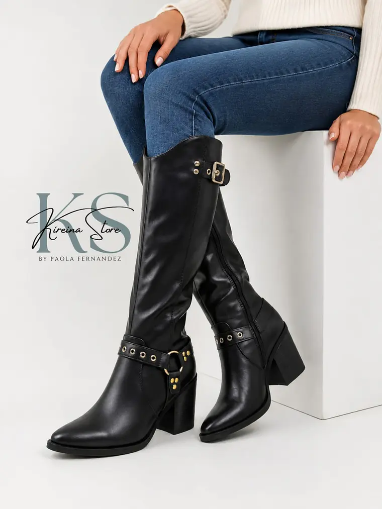 BOTA NEGRA CON HEBILLA 1