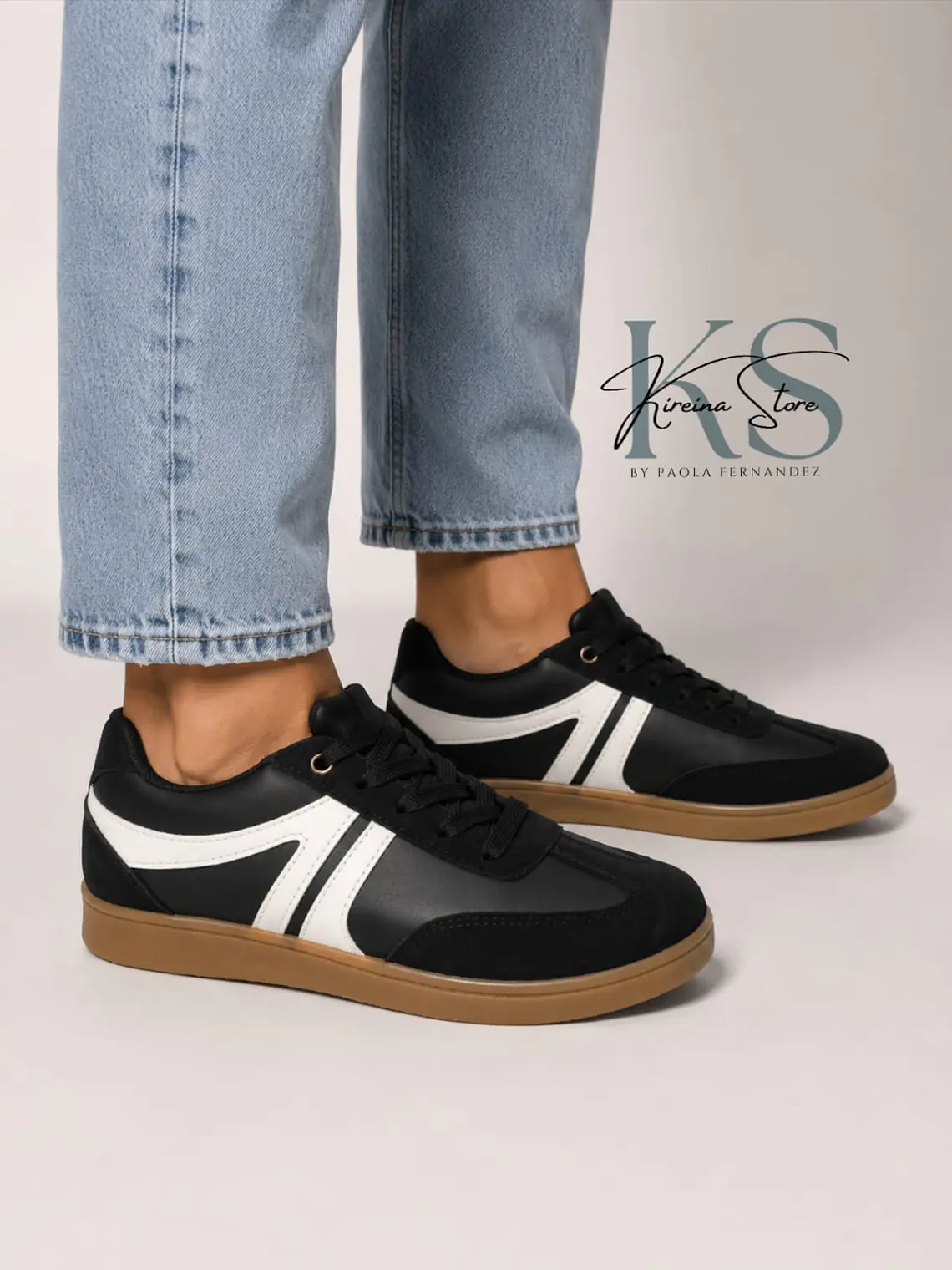 ZAPATILLA NEGRA ESTILO SAMBA 1