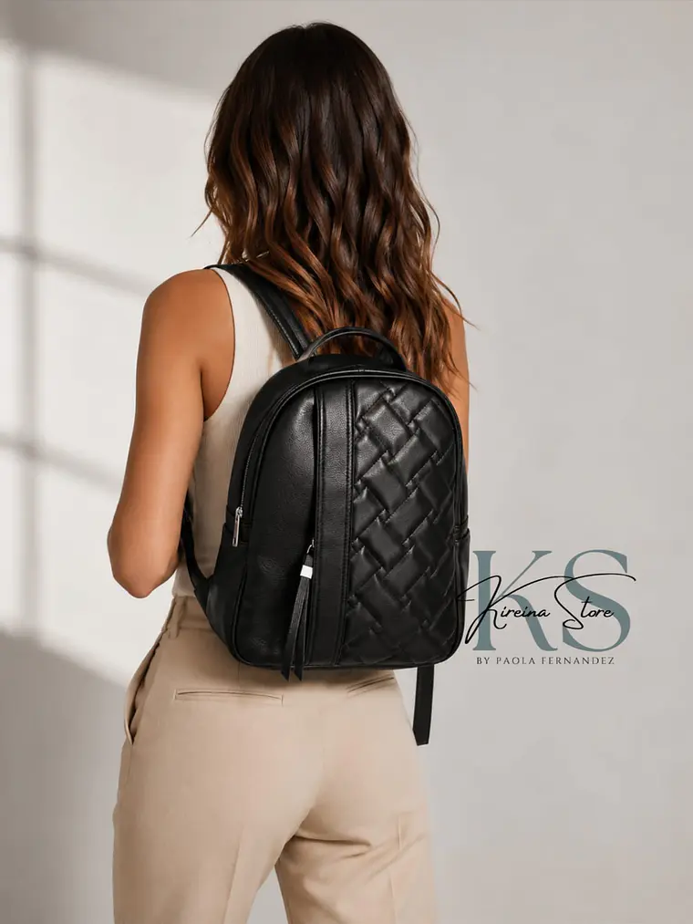 MOCHILA NEGRA  1