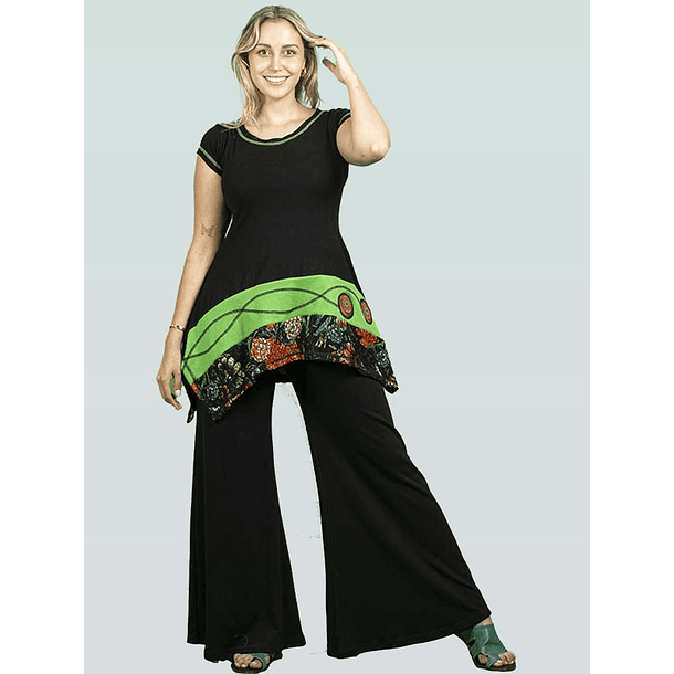 Polera Mahuida negro verde 1