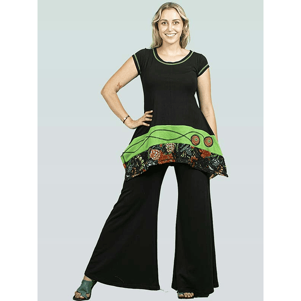 Polera Mahuida negro verde 4