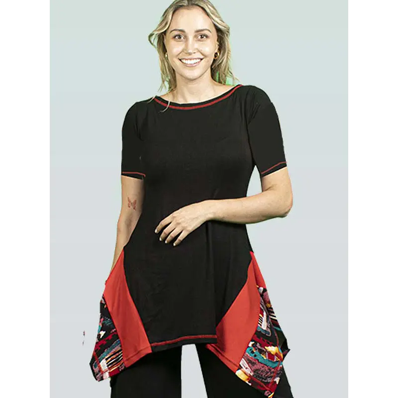 Polera Huapi Negro con rojo