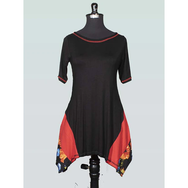 Polera Huapi Negro con rojo 8