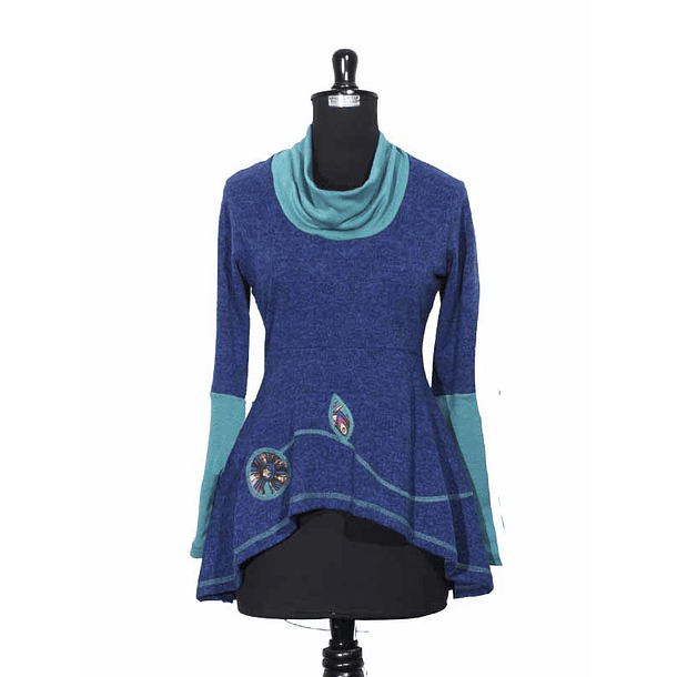 Sweater Panguipulli azul / calce entallado 1