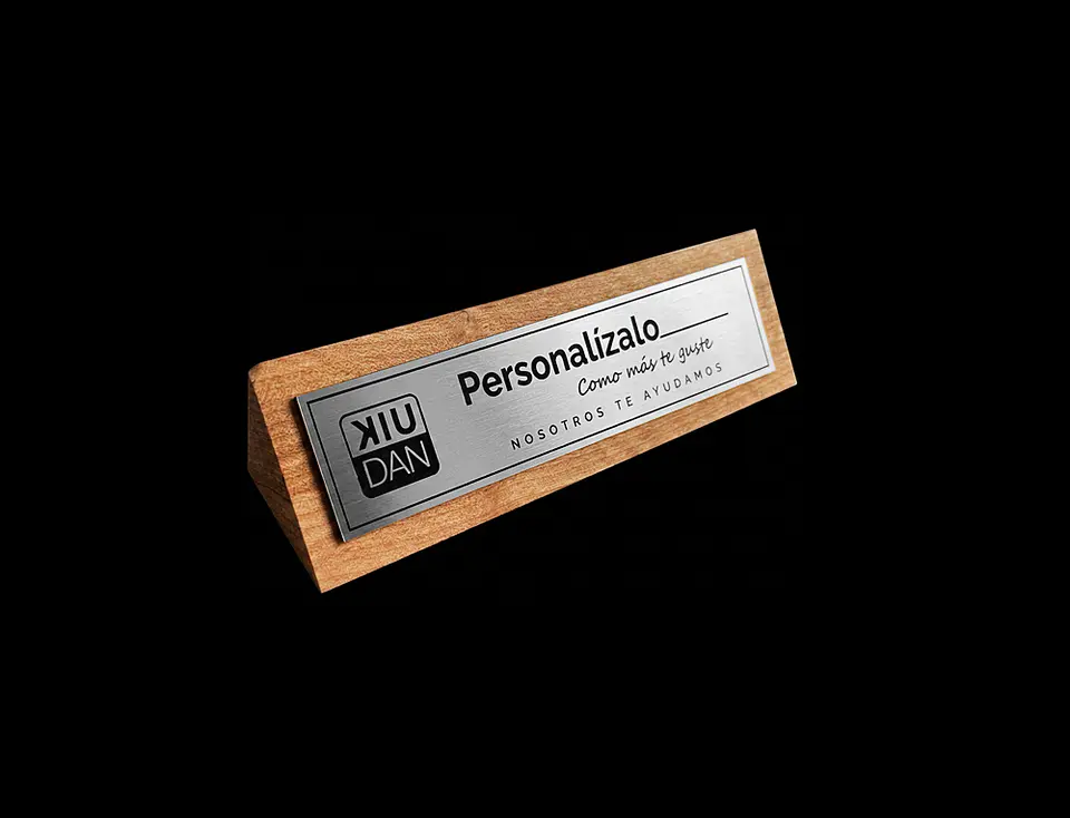 Portanombre de escritorio personalizado 3