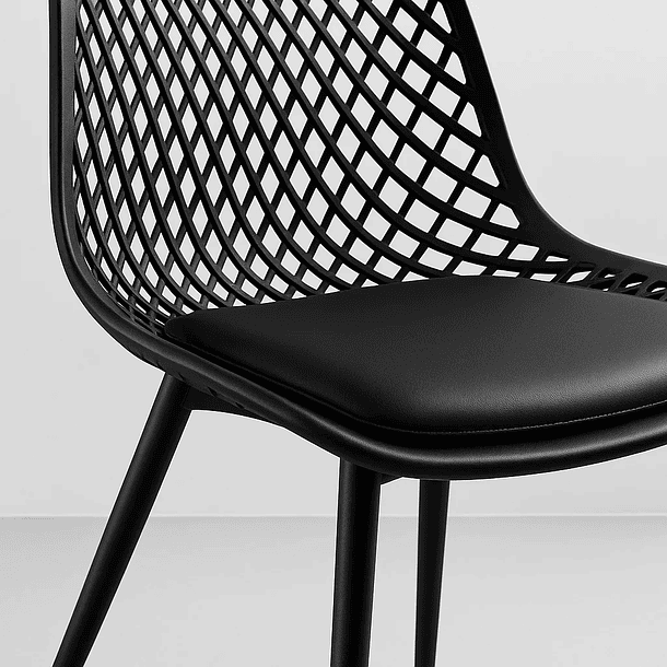 Silla Europa Acolchada - Negra 10