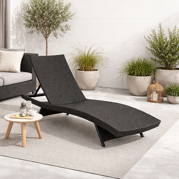 Reposera Moderna para Terraza o Piscina en Ratán 2