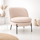 Butaca Lía Tapizada en Tela Clara con Patas Metálicas Negras 2