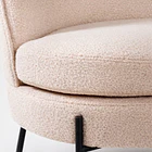 Butaca Lía Tapizada en Tela Clara con Patas Metálicas Negras 6