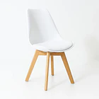 Silla Tulip Acolchada - Blanca 1