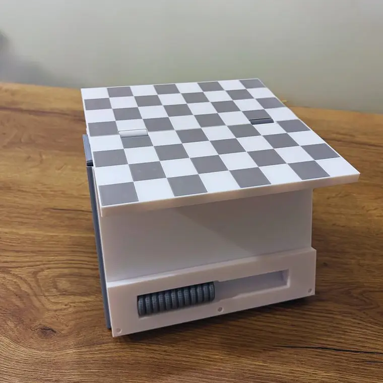 Bookgame Checkers - Game in Book Format 1