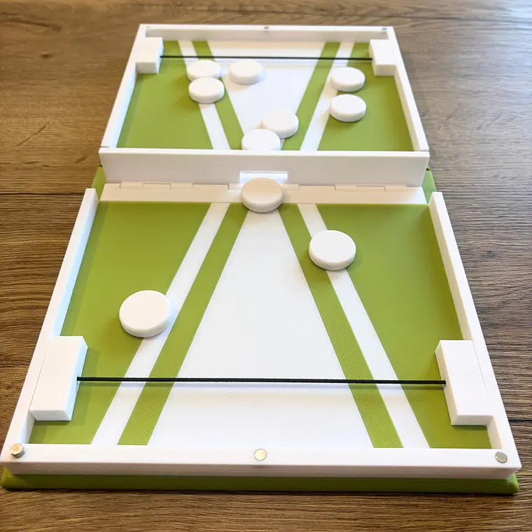 BookGame Sling Puck – Game in Book Format 1