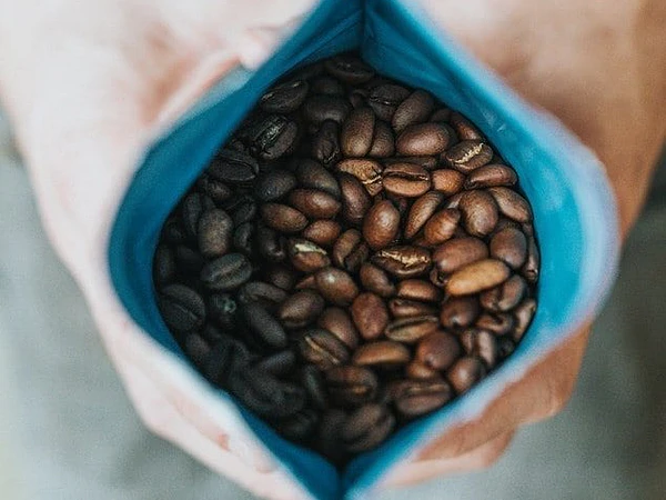 Cómo leer una bolsa de café de especialidad y elegir mejor
