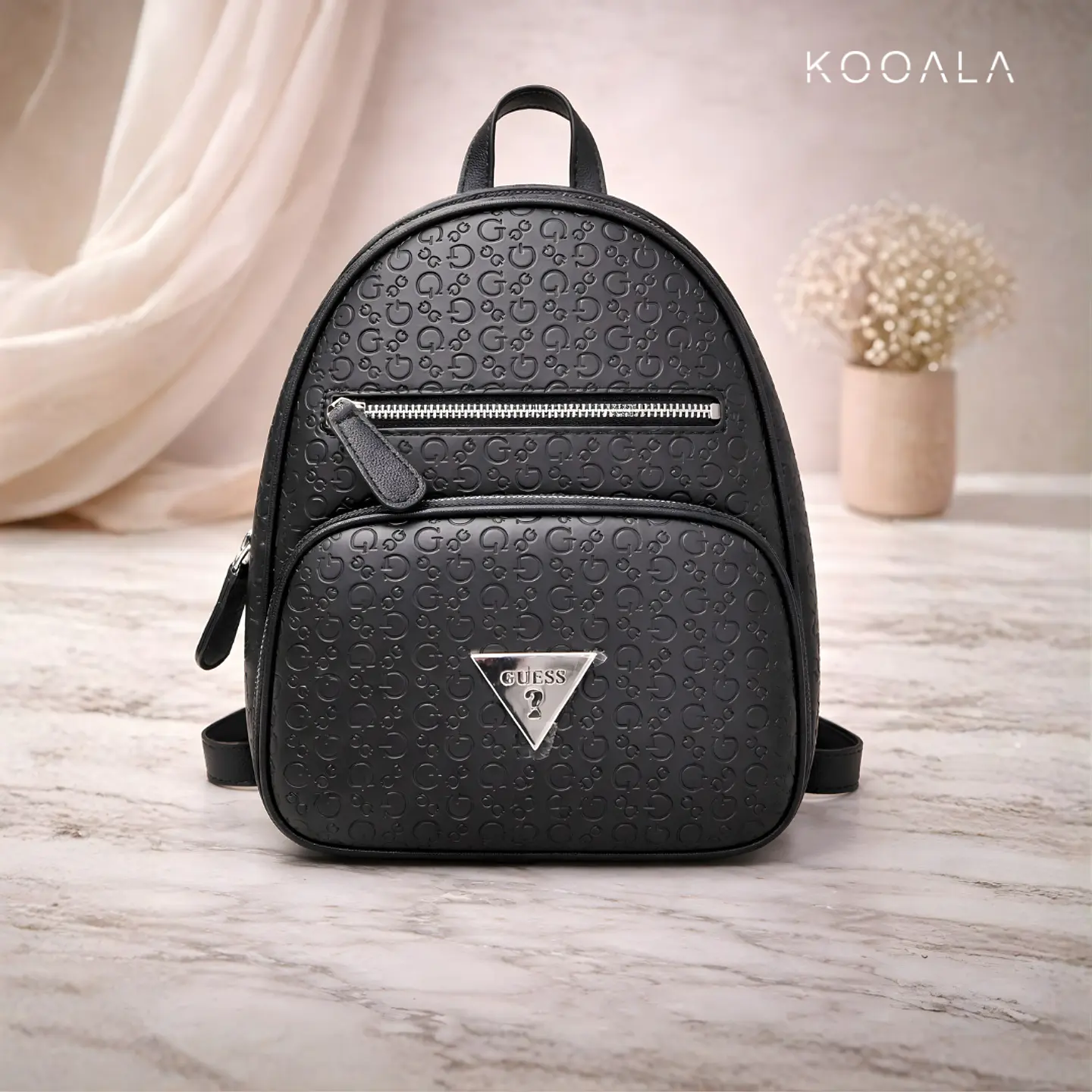 Mochila Guess Negra Original en Relieve para Mujer 1