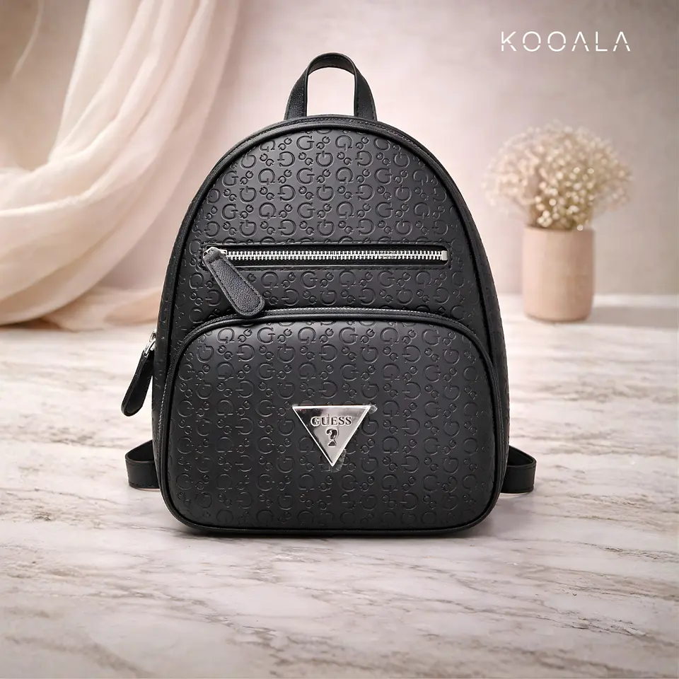 Mochila Guess Negra Original en Relieve para Mujer 1
