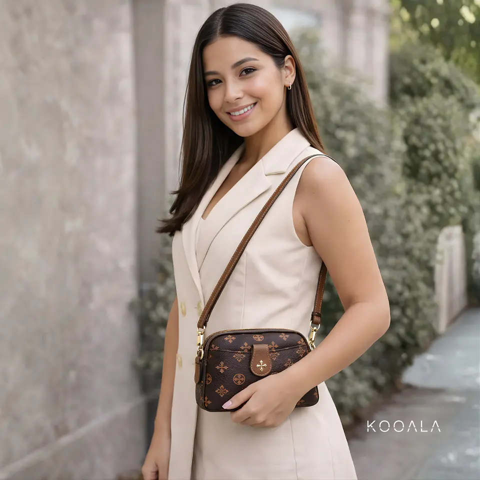 Cartera Crossbody Signature Brown Baellerry 1