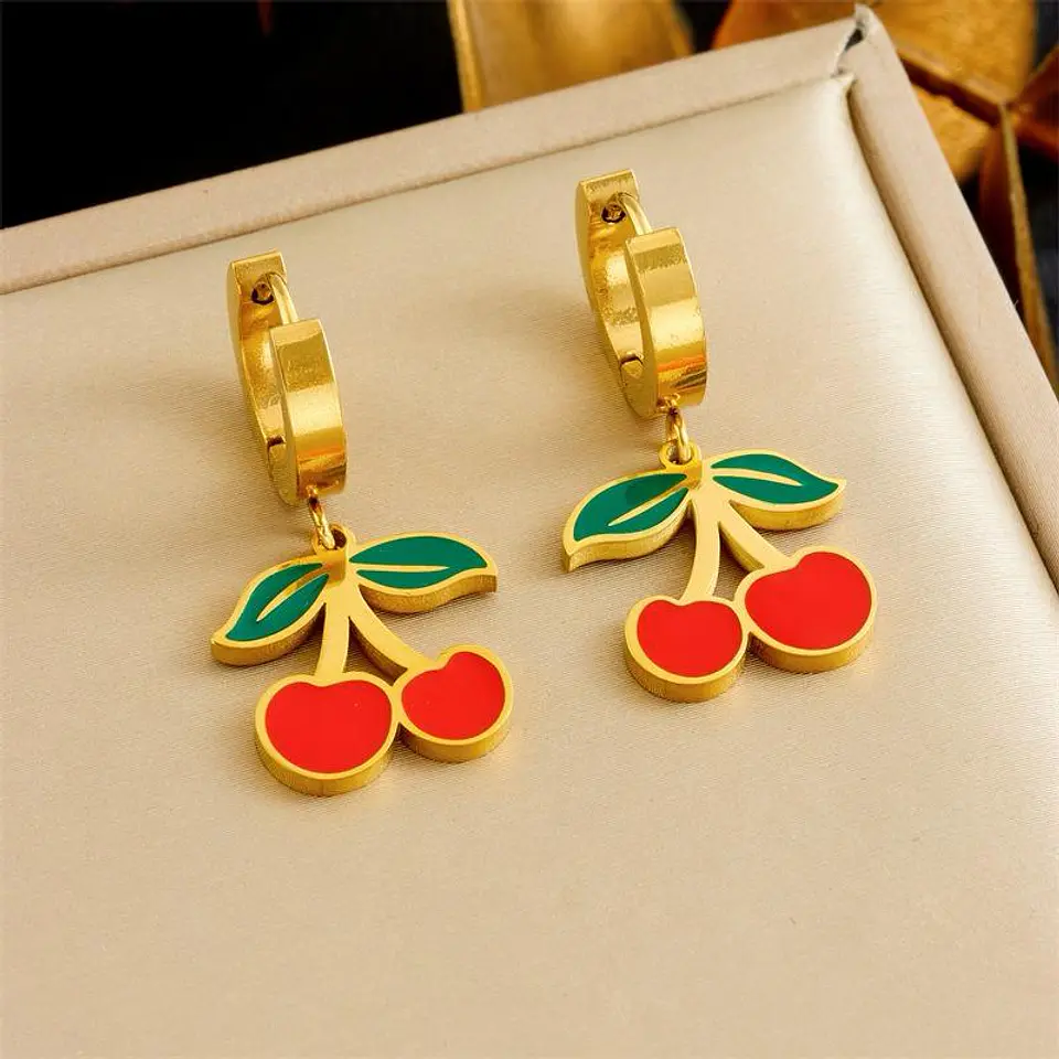 Set Collar + Aretes Cherry Charm de Acero Inoxidable 8