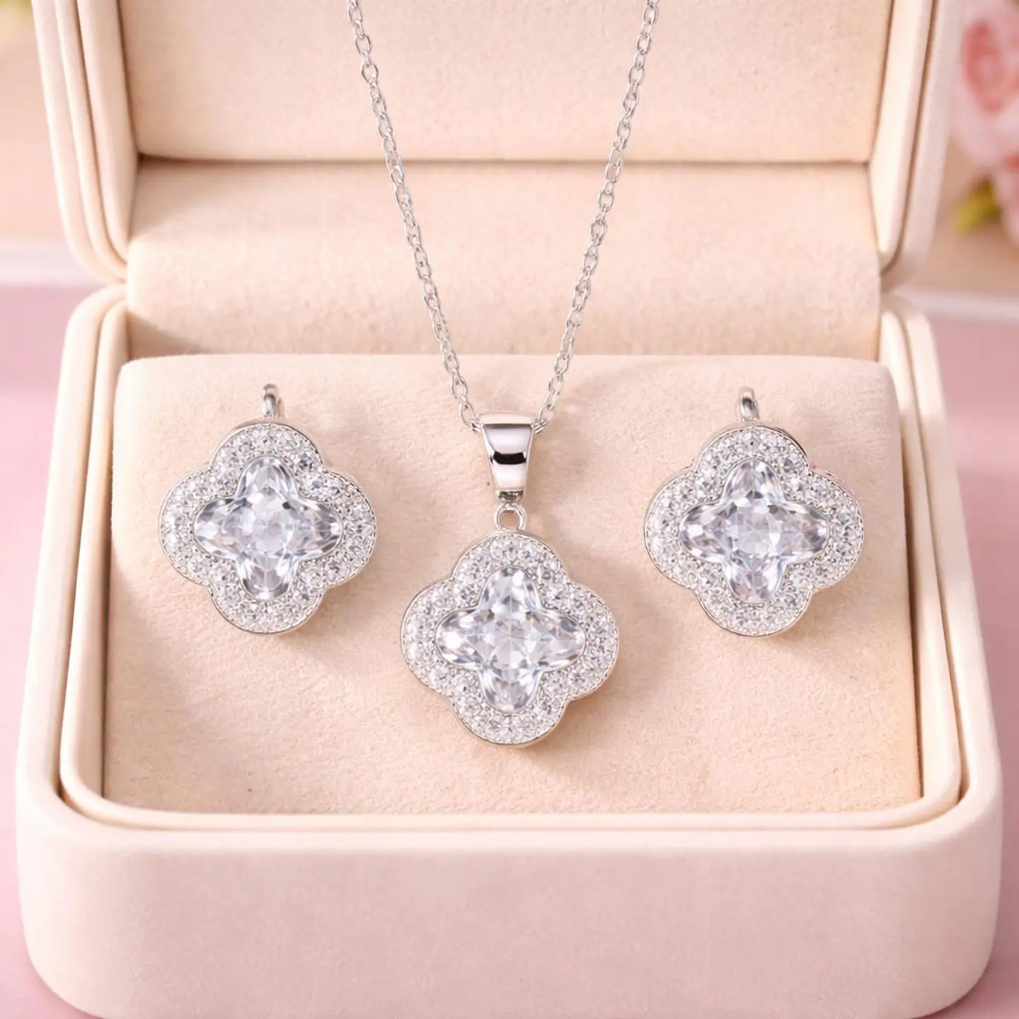 Set Collar + Aretes Aurora Crystal de Acero Inoxidable 8