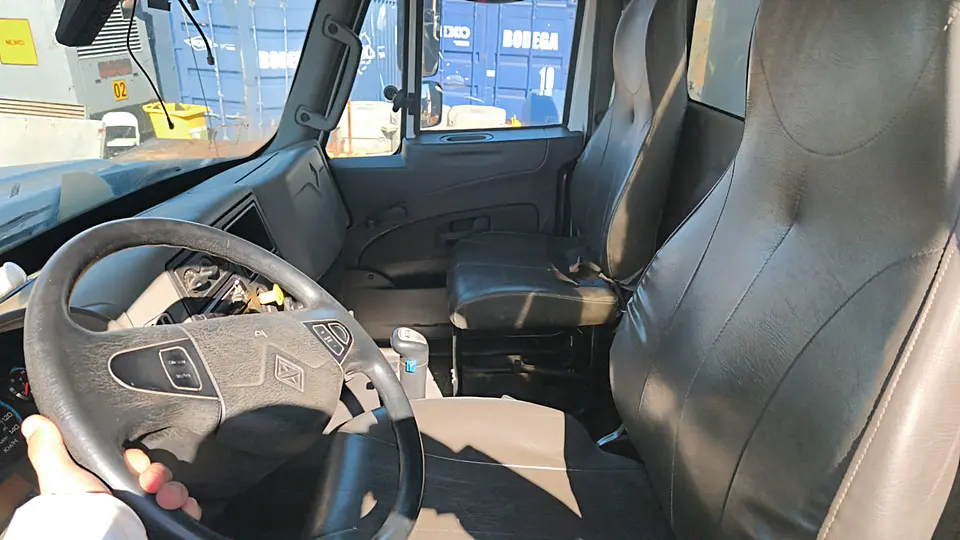CAMION 6X4 6