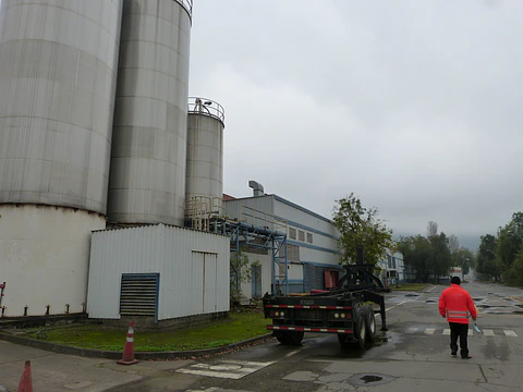 BODEGA INDUSTRIAL MOLESTA