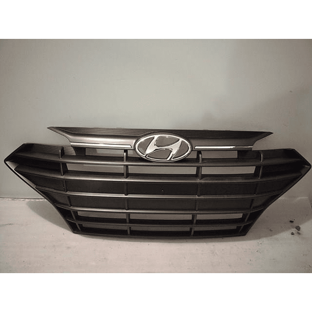 MASCARA HYUNDAI ELANTRA 2020
