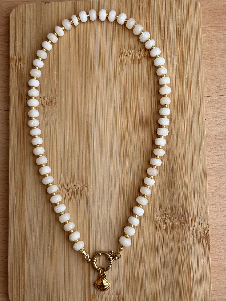 AVA 3