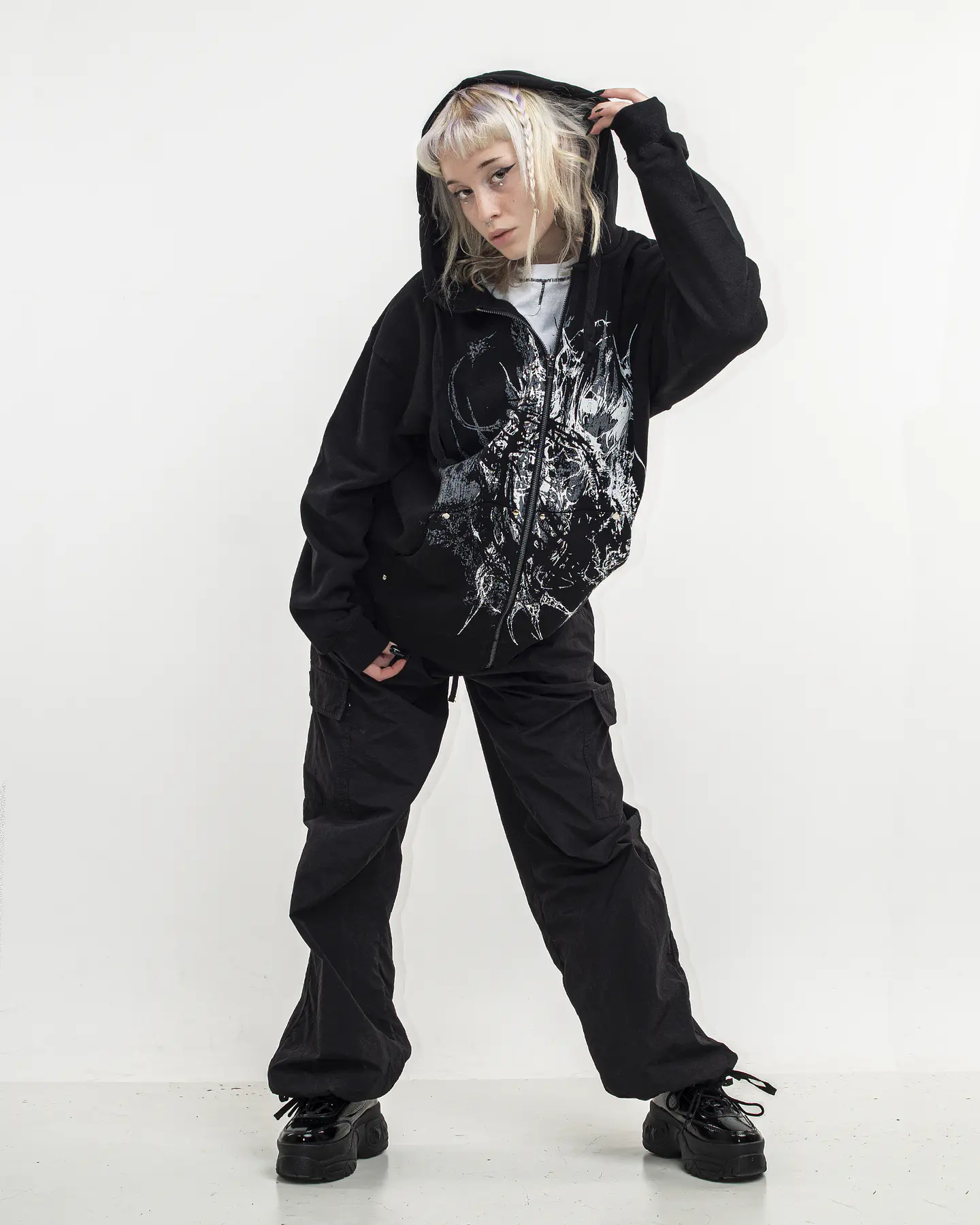 SLT1H204 Zip Hoodie 3