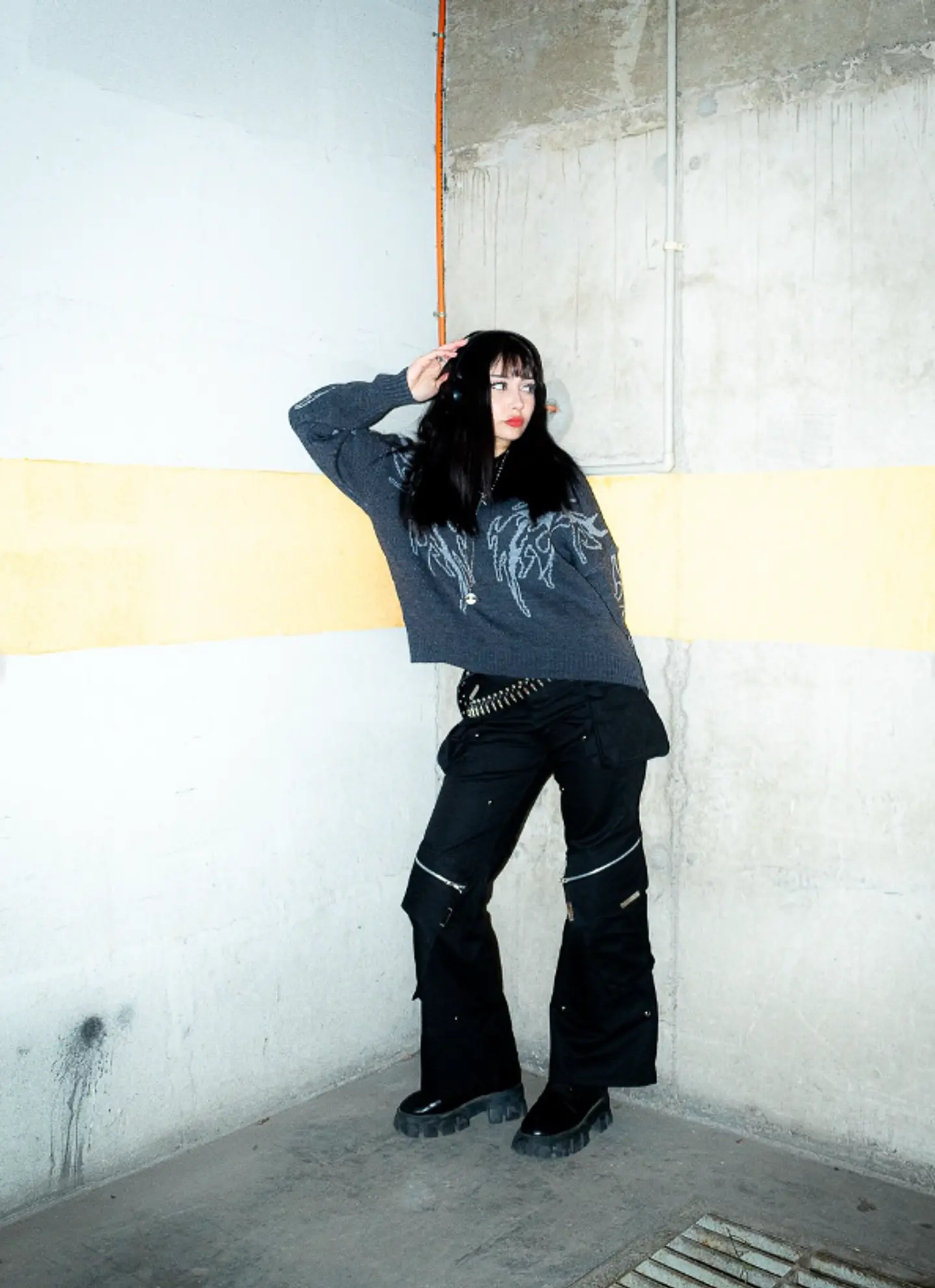  Sweater Tribal Low Contrast  5