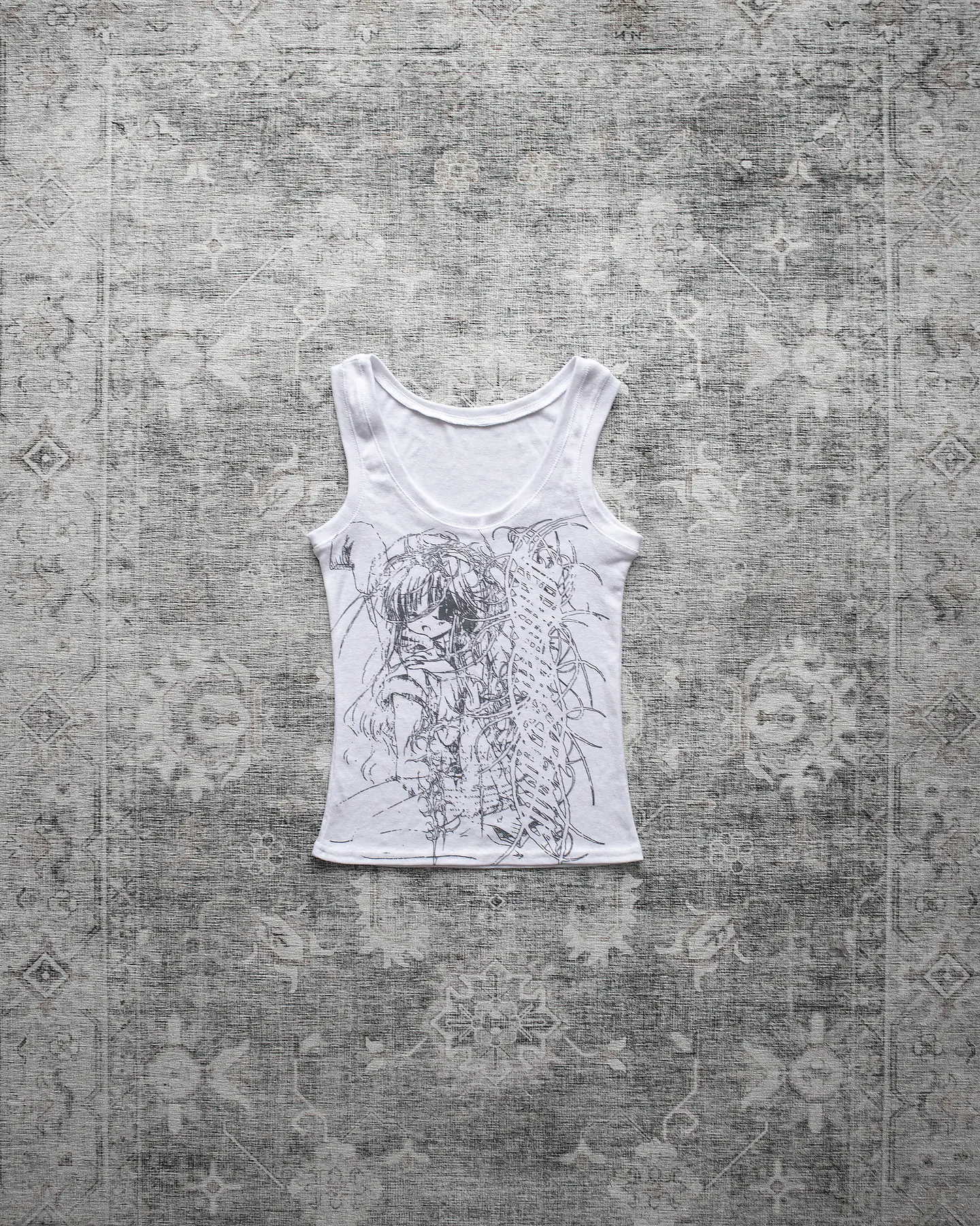 TANK TOP WOMAN 001 1