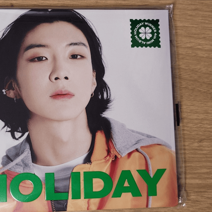 WINNER - HOLIDAY (DIGIPACK- HOONY)