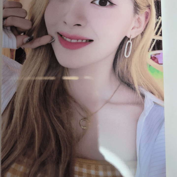 (PC) STAYC- WE NEED LOVE (WITHMUU LUCKY DRAW) SE-EUN [A]