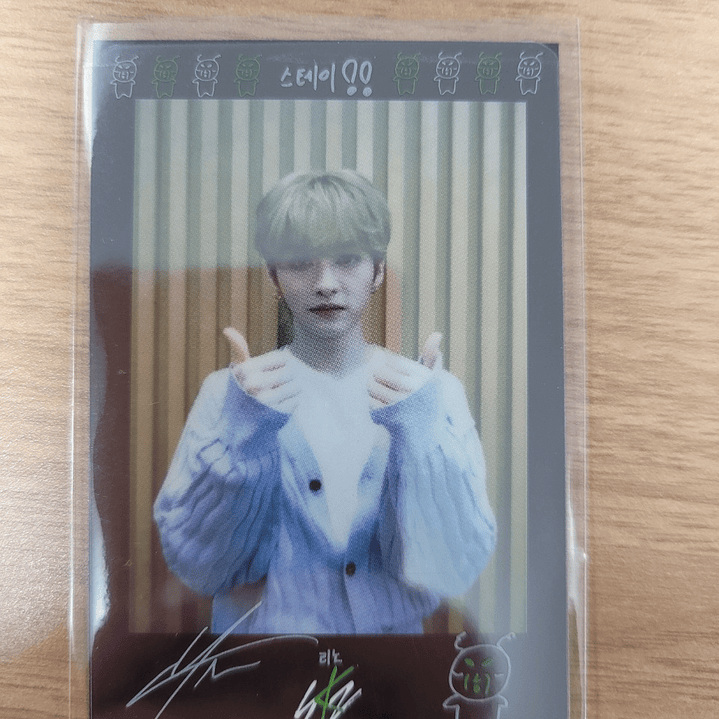 (PC) STRAYKIDS - POLAROID LUCKY DRAW SOUNDWAVE 2 ( ODDINARY) - LEE KNOW