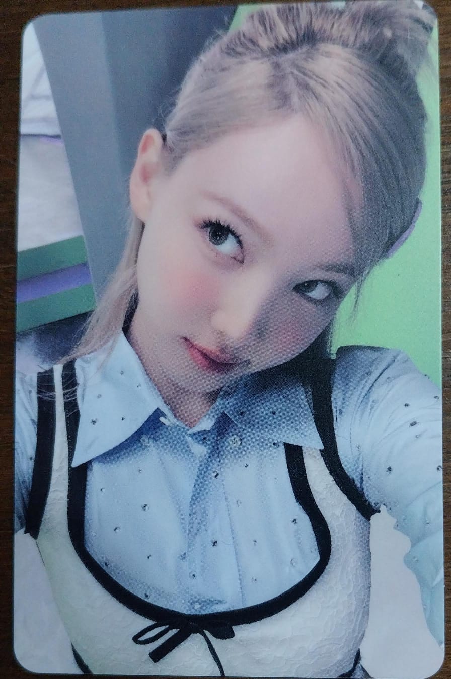 [PC] TWICE - BETWEEN 1&2 - PVC - NAYEON (A)