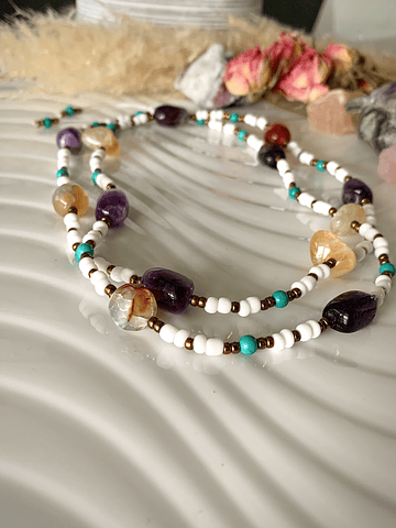 Collar creado con cristales robustos de Amatistas, Citrino y Ágatas facetadas.