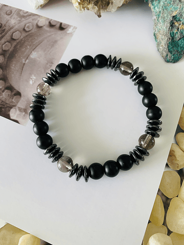 Pulsera masculina con Ónix negro, Cuarzo ahumado y Hematitas