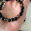 Pulsera femenina elaborada con obsidianas negras, cuarzo ahumado y ónix en acabado mate 2