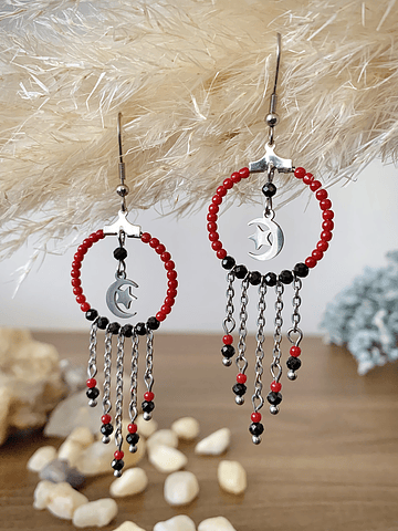 Aros de acero con argolla formada por cristales mini de Jade rojo y Espinelas negras facetadas