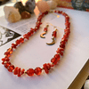 Conjunto de collar y aros creado con cristales de Cornalina y Coral rojo* 2