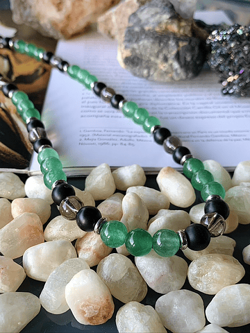 Collar de protección elaborado con Aventurina, Ónix Negro mate y Cuarzo Ahumado