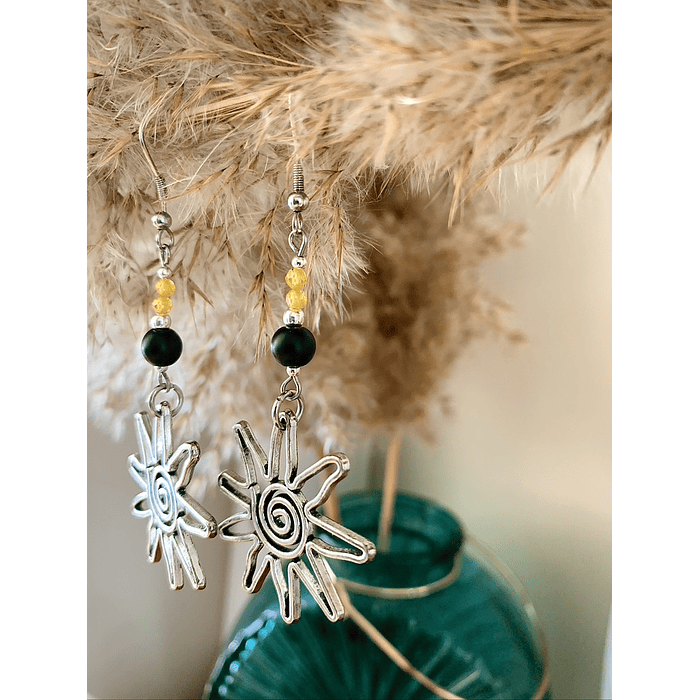 Aros con ónix negro mate y circonitas amarillas facetadas 2