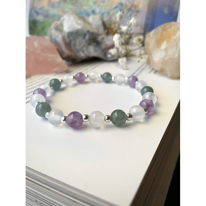 Pulsera femenina de Amatista, Selenita y Jade azul. 2
