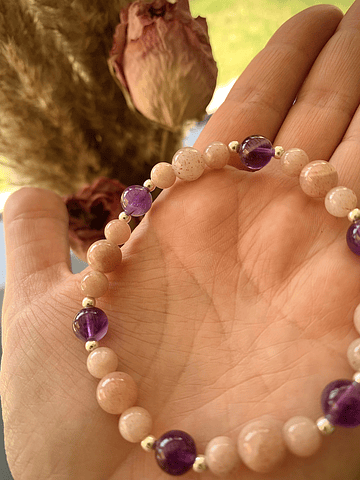 Pulsera de Piedra Luna durazno y Amatista