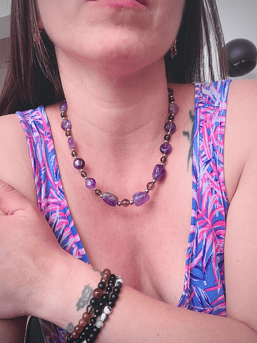 Collar de transmutación con cristales de Amatista