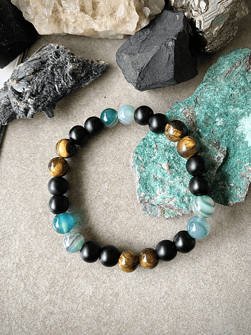 Pulsera unisex confeccionada con Ojo de Tigre, Ágatas Azules y Ónix Negro Mate